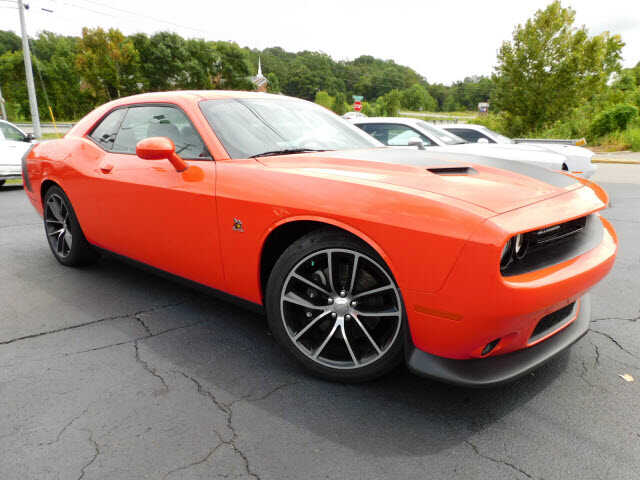 2016 DODGE Challenger