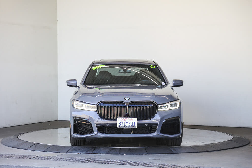 2022 BMW 750i