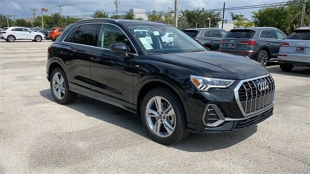 2022 Audi Q3