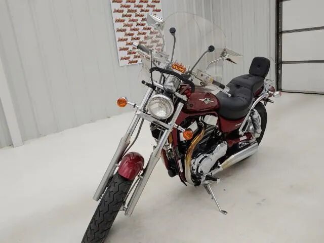 Suzuki VS1400