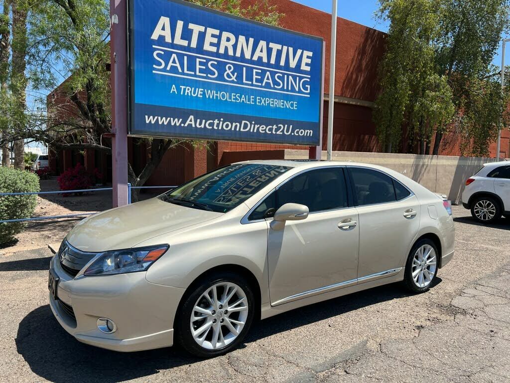 Lexus HS