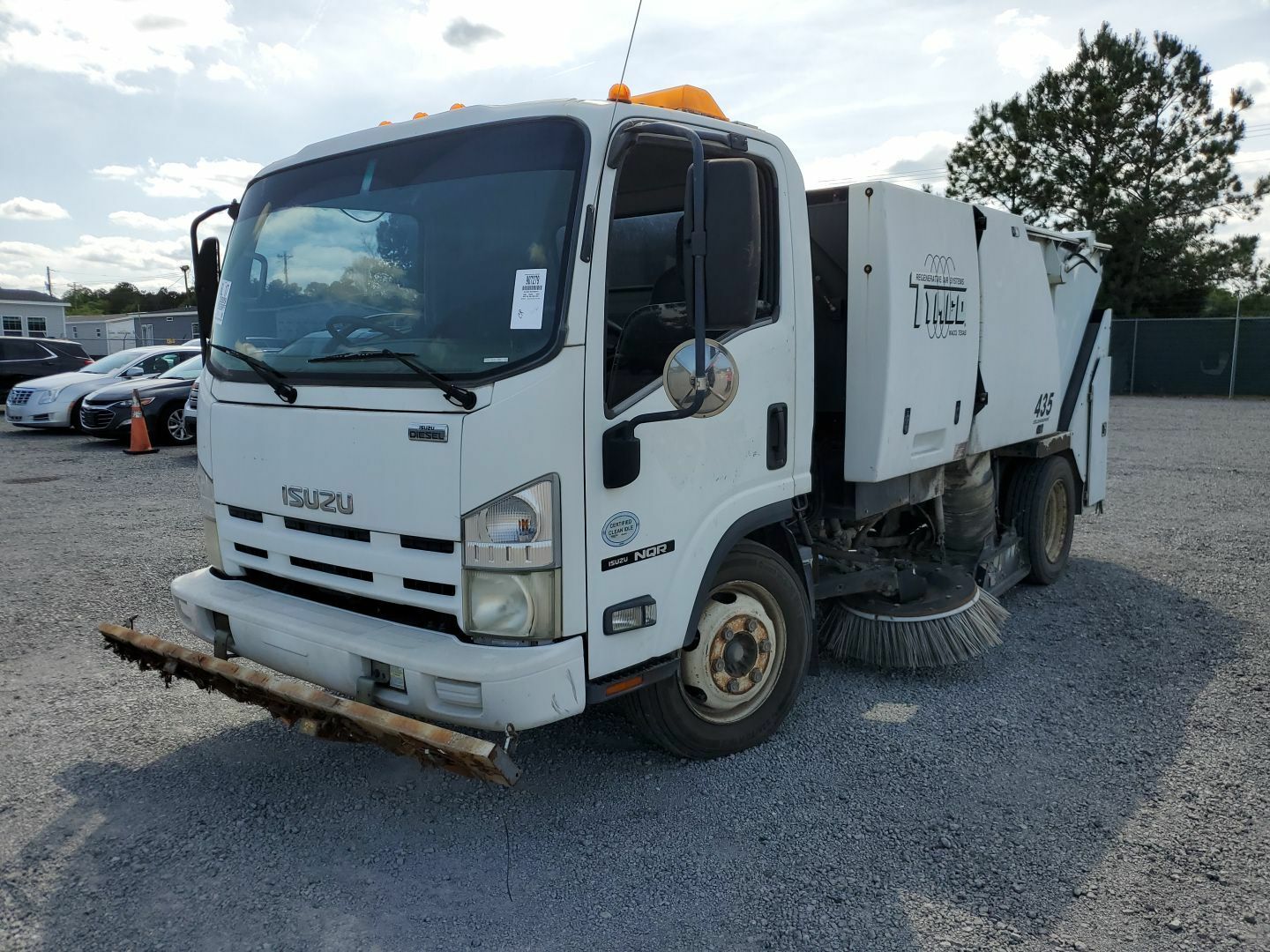 Isuzu NQR/NRR
