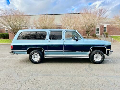 GMC Suburban