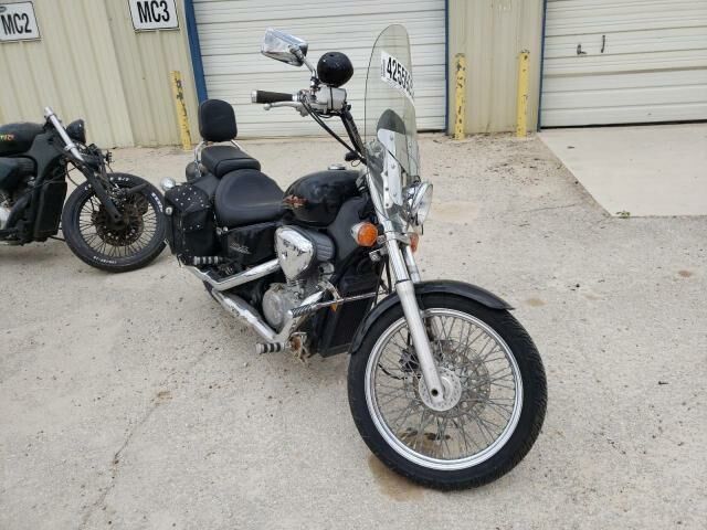 Honda VT600C (SHADOW VLX)