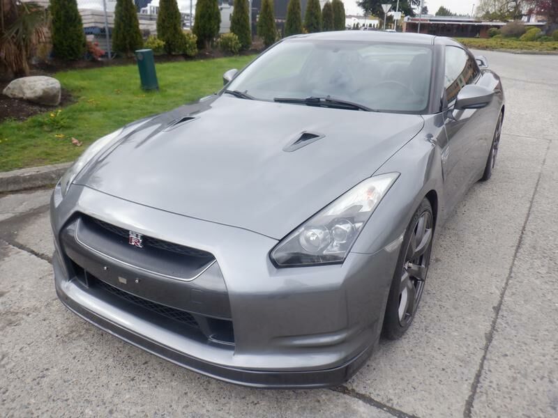 Nissan GT-R