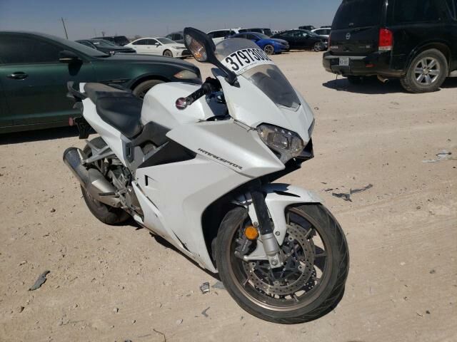 Honda VFR800F (INTERCEPTOR)