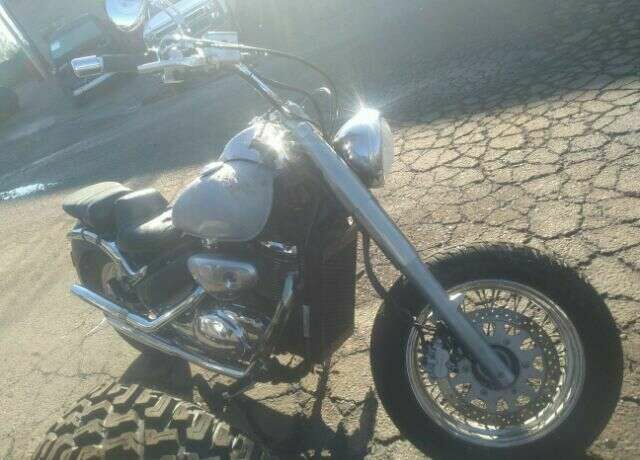 Suzuki VL800K