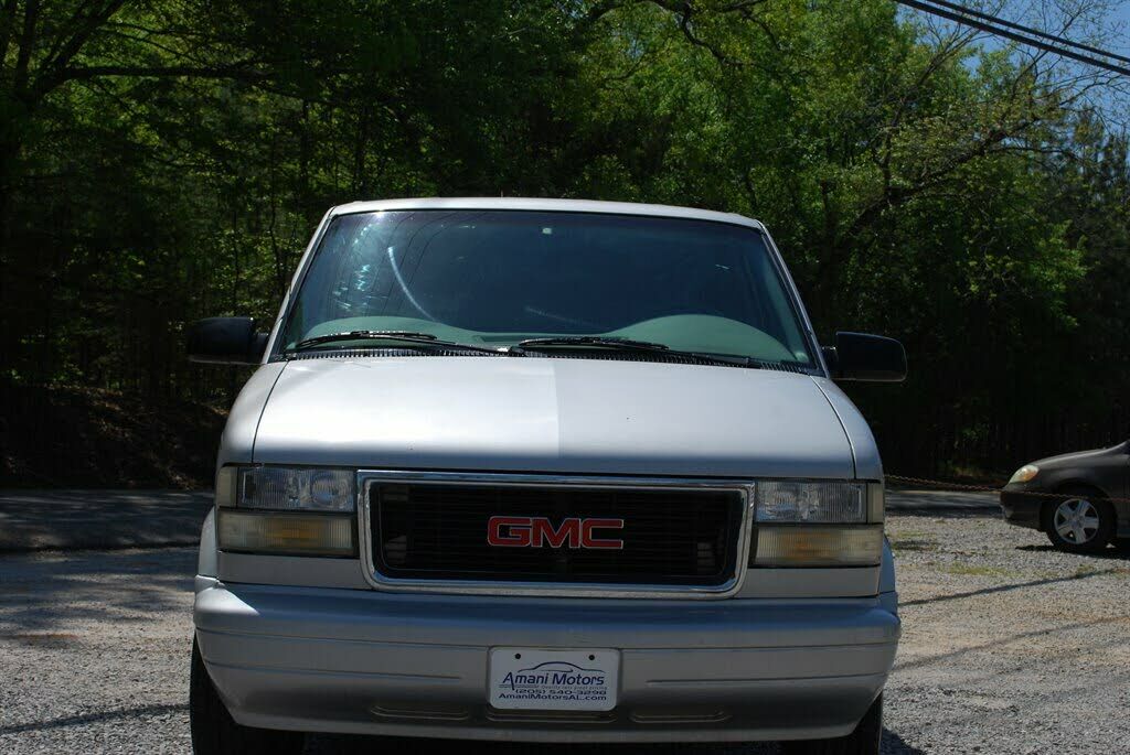 GMC Safari