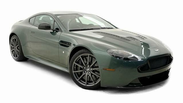 Aston Martin V12 Vantage