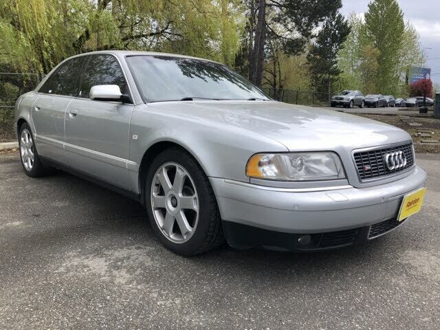 Audi S8