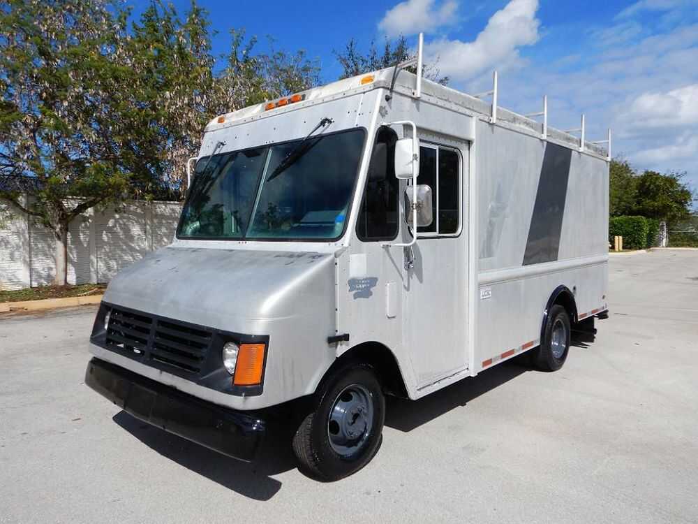 GMC P Truck Forward