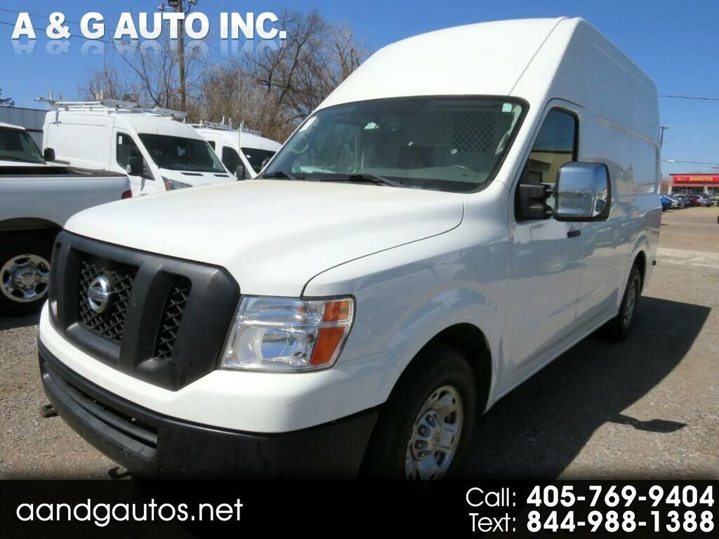 2017 NISSAN NV
