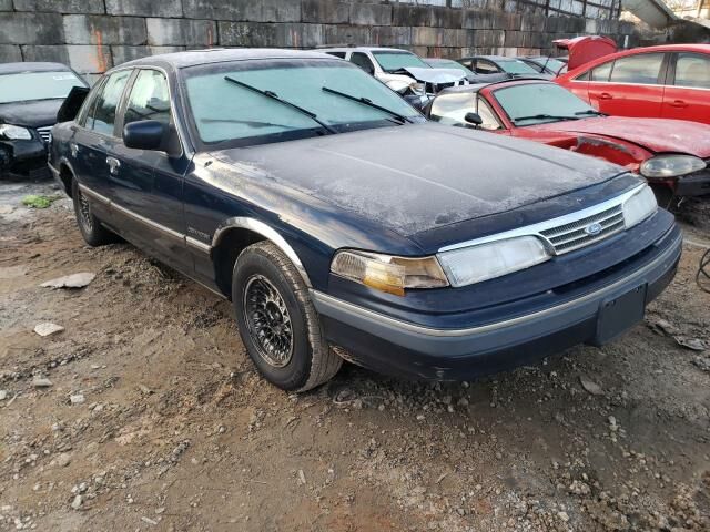 Ford Crown Victoria