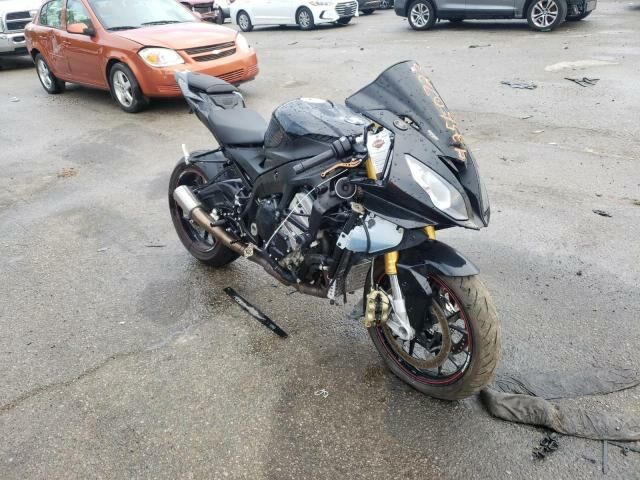 BMW S 1000 RR
