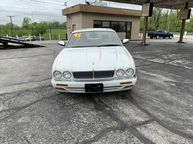 Jaguar Vanden Plas
