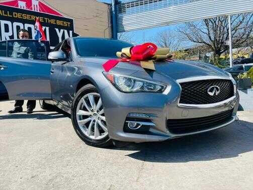 2016 INFINITI Q50