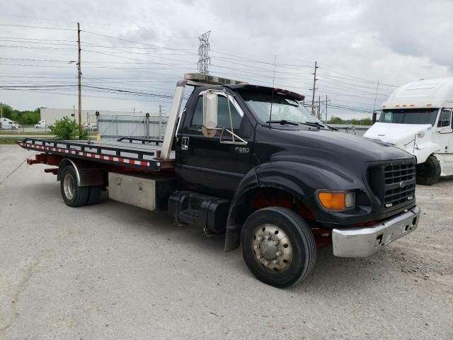 Ford F-650
