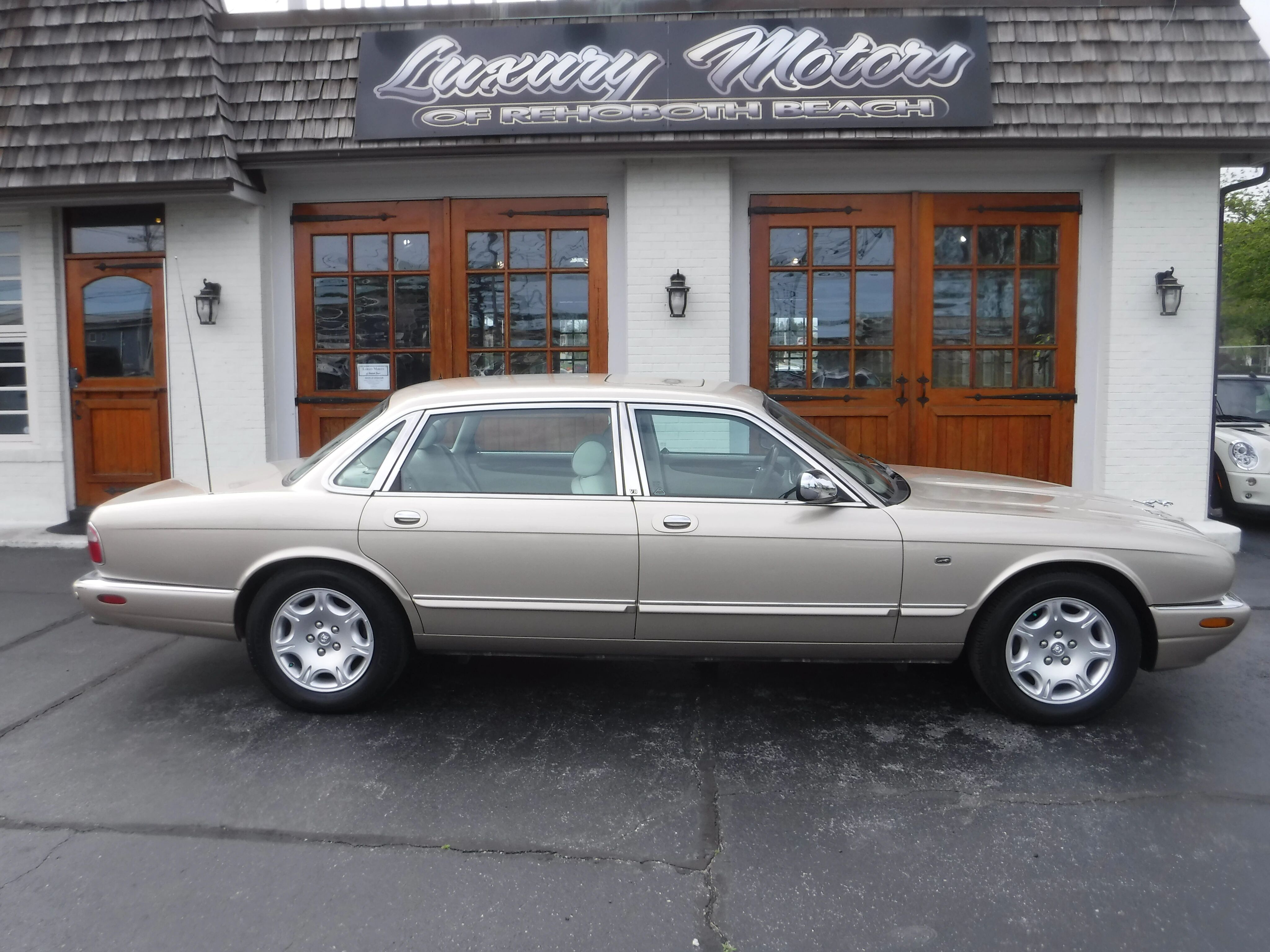 Jaguar Vanden Plas