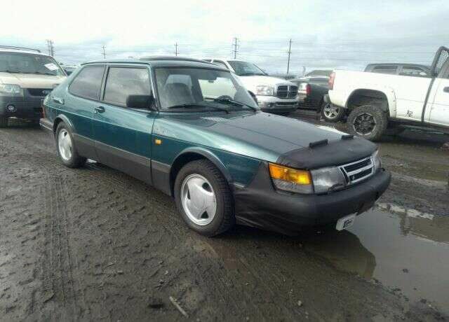 Saab 900