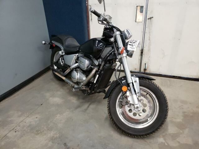 Suzuki VZ800K