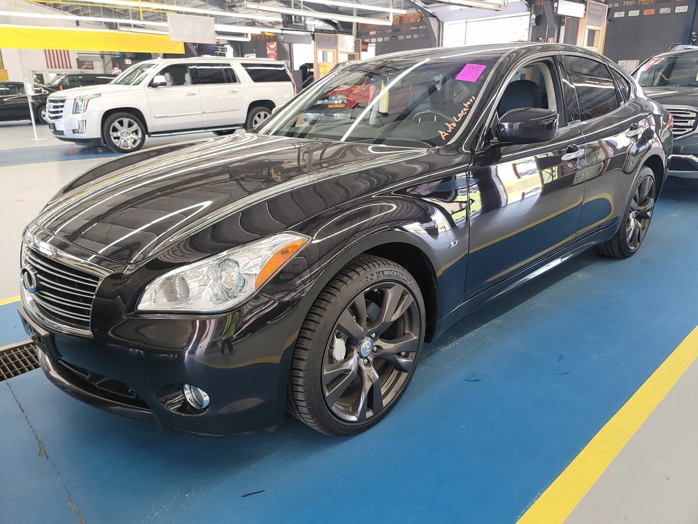 Infiniti Q70