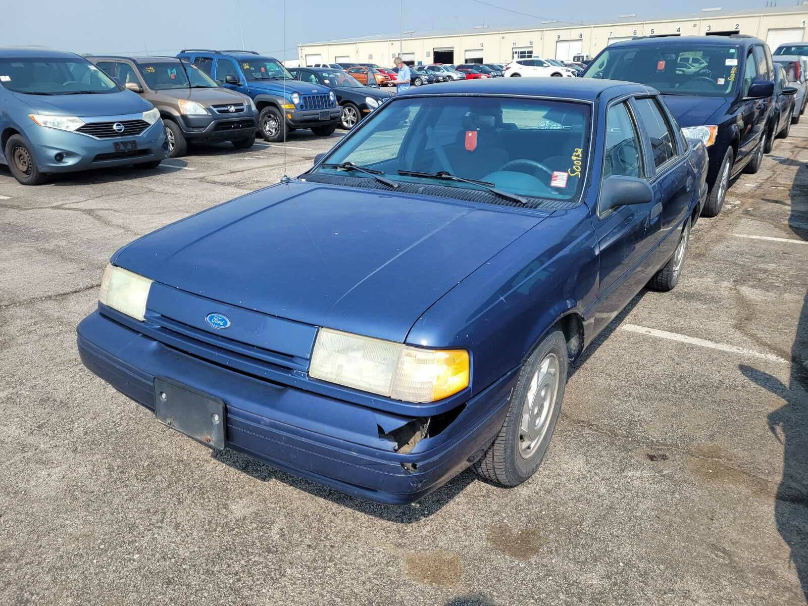 Ford Tempo
