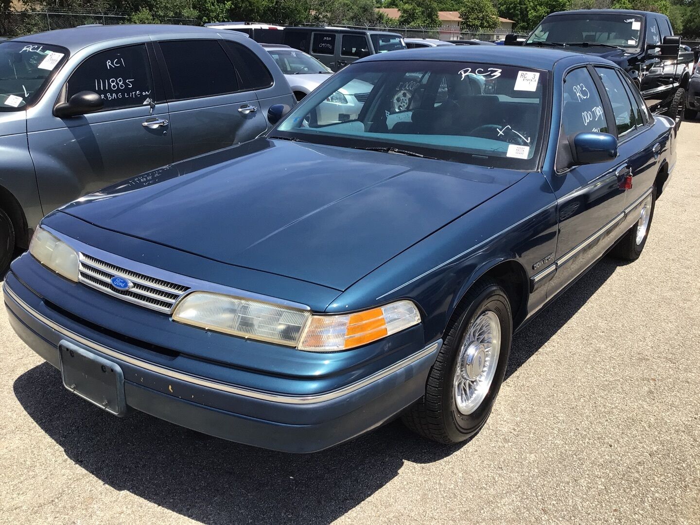 Ford Crown Victoria