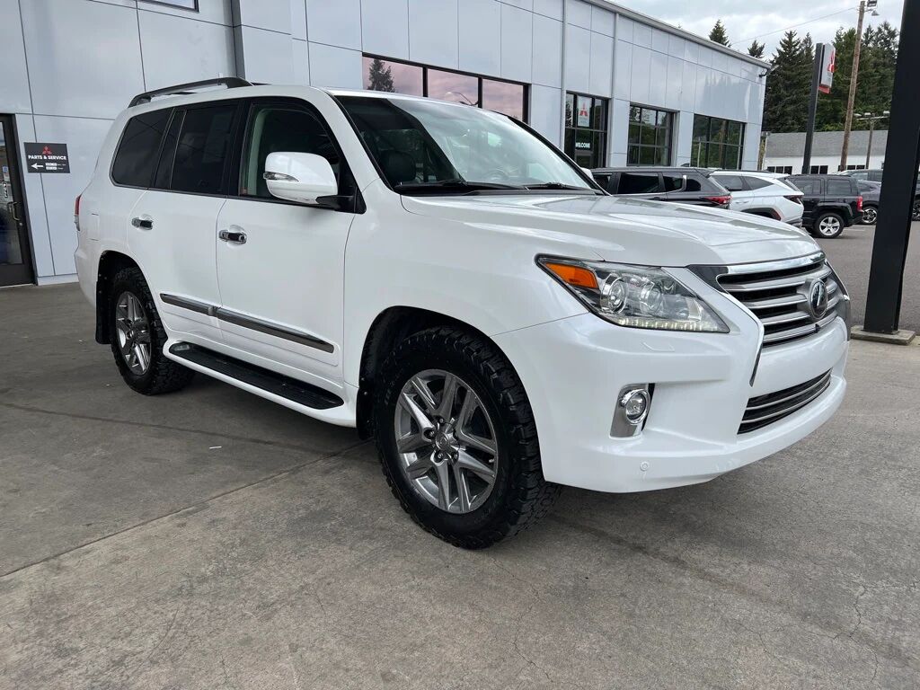 Lexus LX