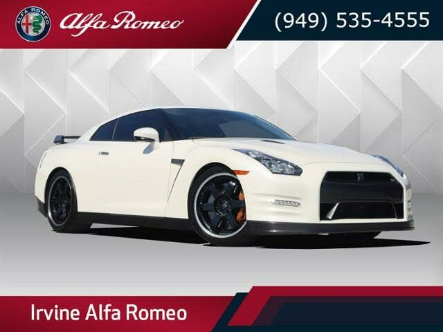 Nissan GT-R