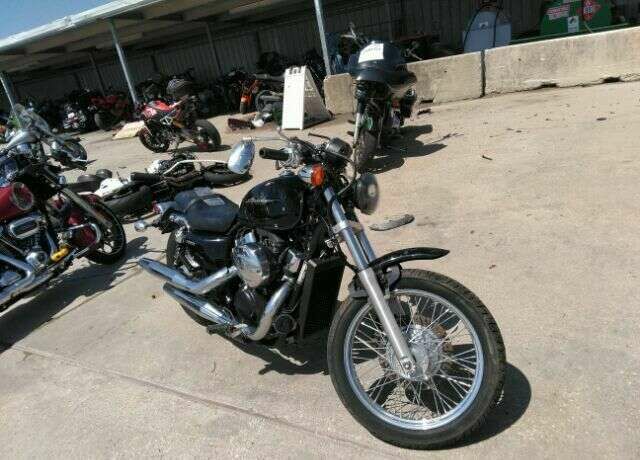 Honda VT750 (Shadow)