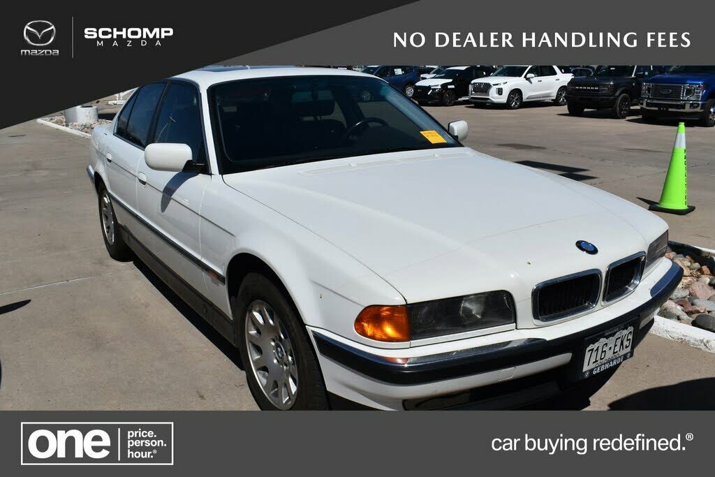 BMW 740i