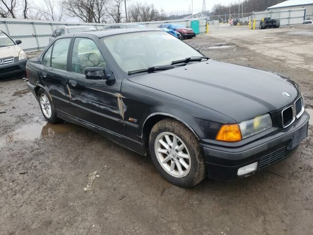 BMW 328i