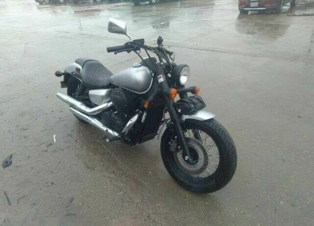 Honda VT750 (Shadow Phantom)