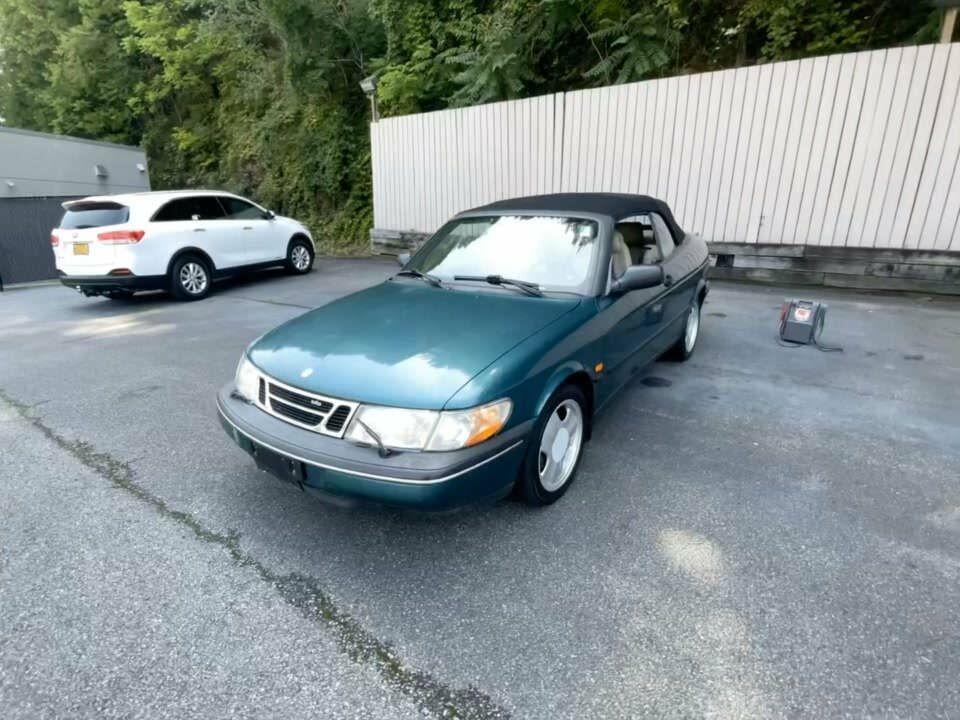 Saab 900