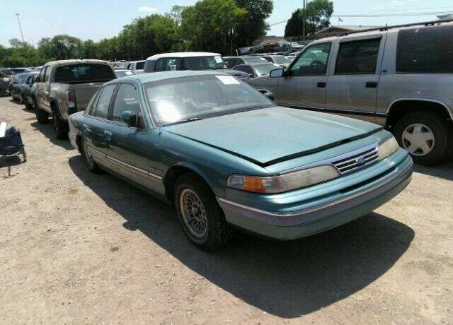Ford Crown Victoria