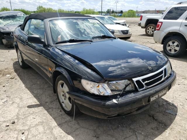 Saab 900