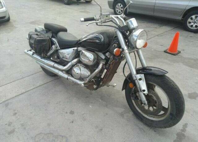 Suzuki VZ800