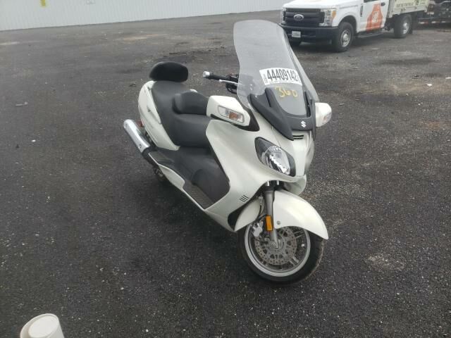 Suzuki AN650A