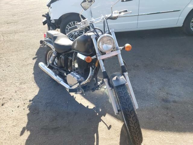 Suzuki LS650