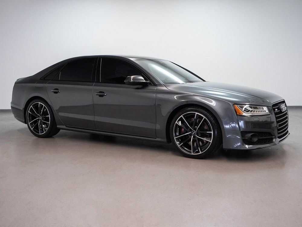 Audi S8