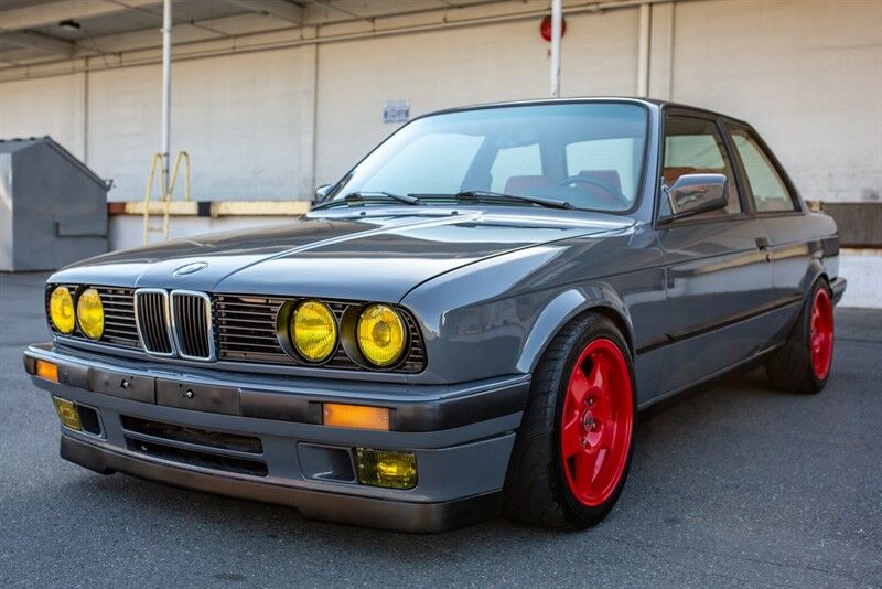 BMW 325iS