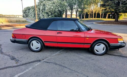 Saab 900