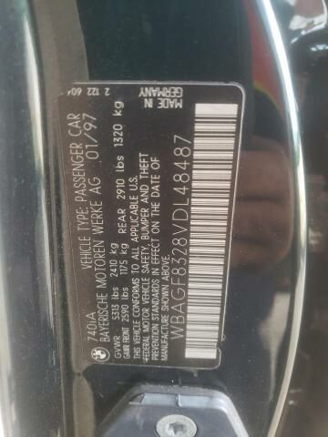 BMW 740i