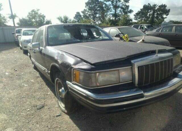 Lincoln Town Car