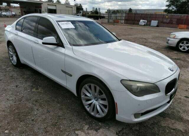 BMW 750i