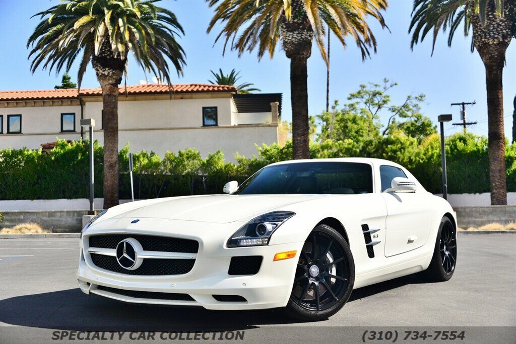 Mercedes-Benz SLS-Class