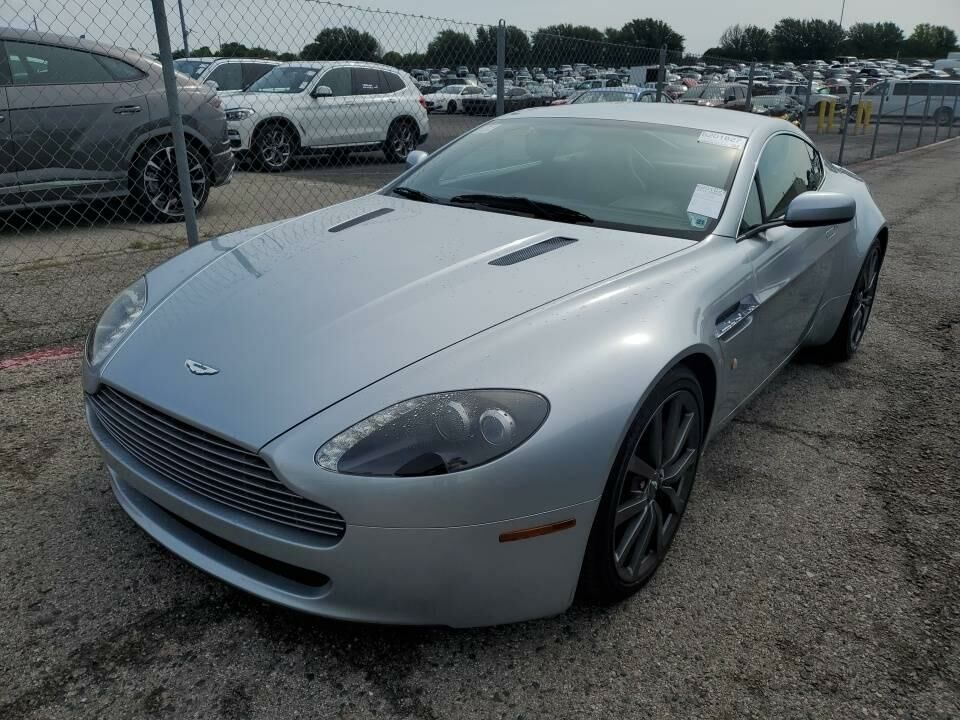 Aston Martin V8 Vantage