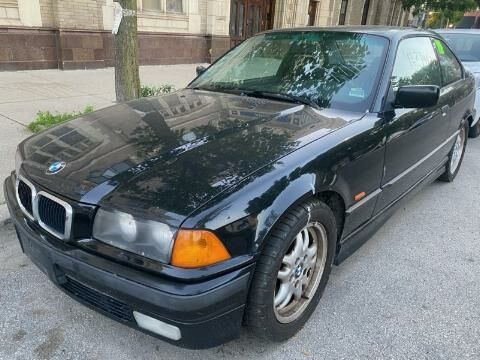 BMW 328iS