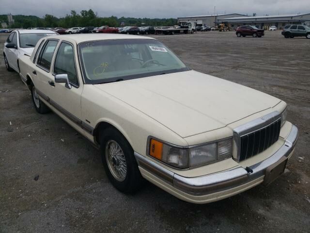 Lincoln Town Car
