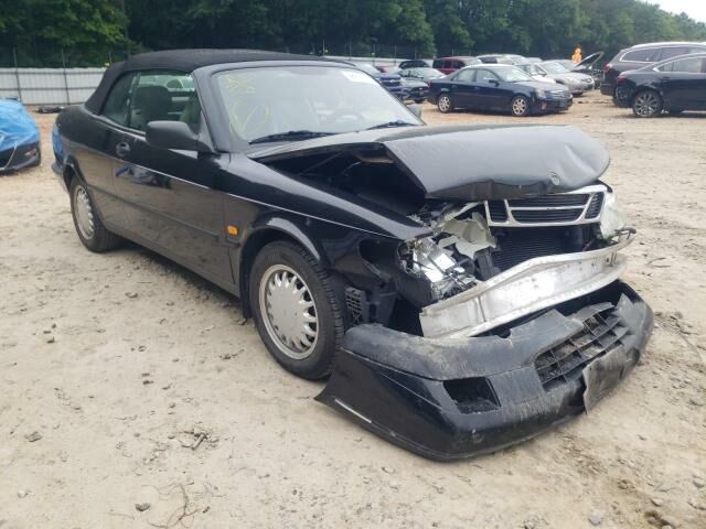 Saab 900